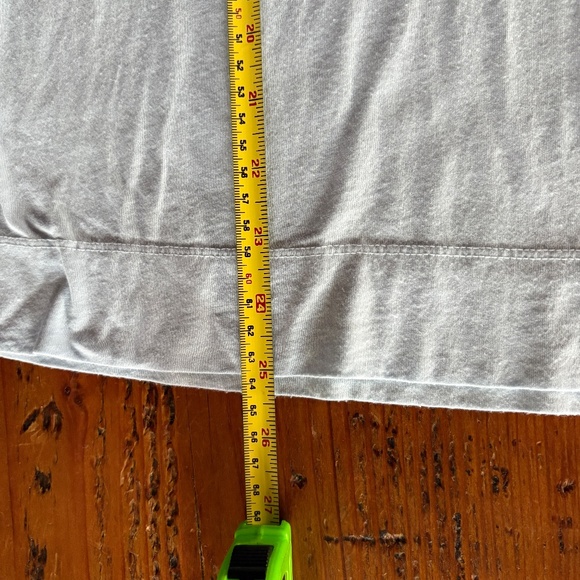 7 For All Mankind Blue Scoop Neck T-Shirt Size Medium, Short Sleeve - Picture 5 of 8